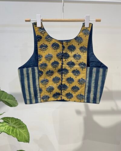 Block printed T back blouse.