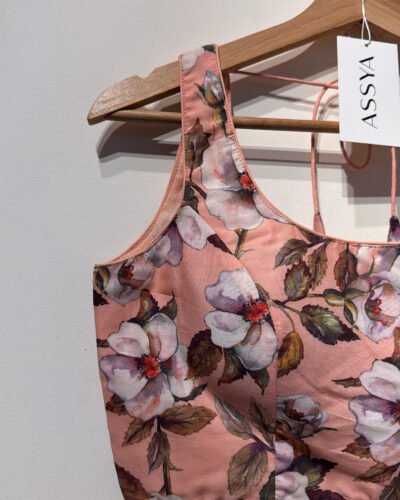 SIZE-40 FLORAL SLEVELESS.