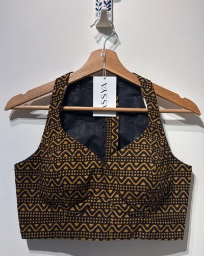 COTTON HALTER SLEEVELESS.